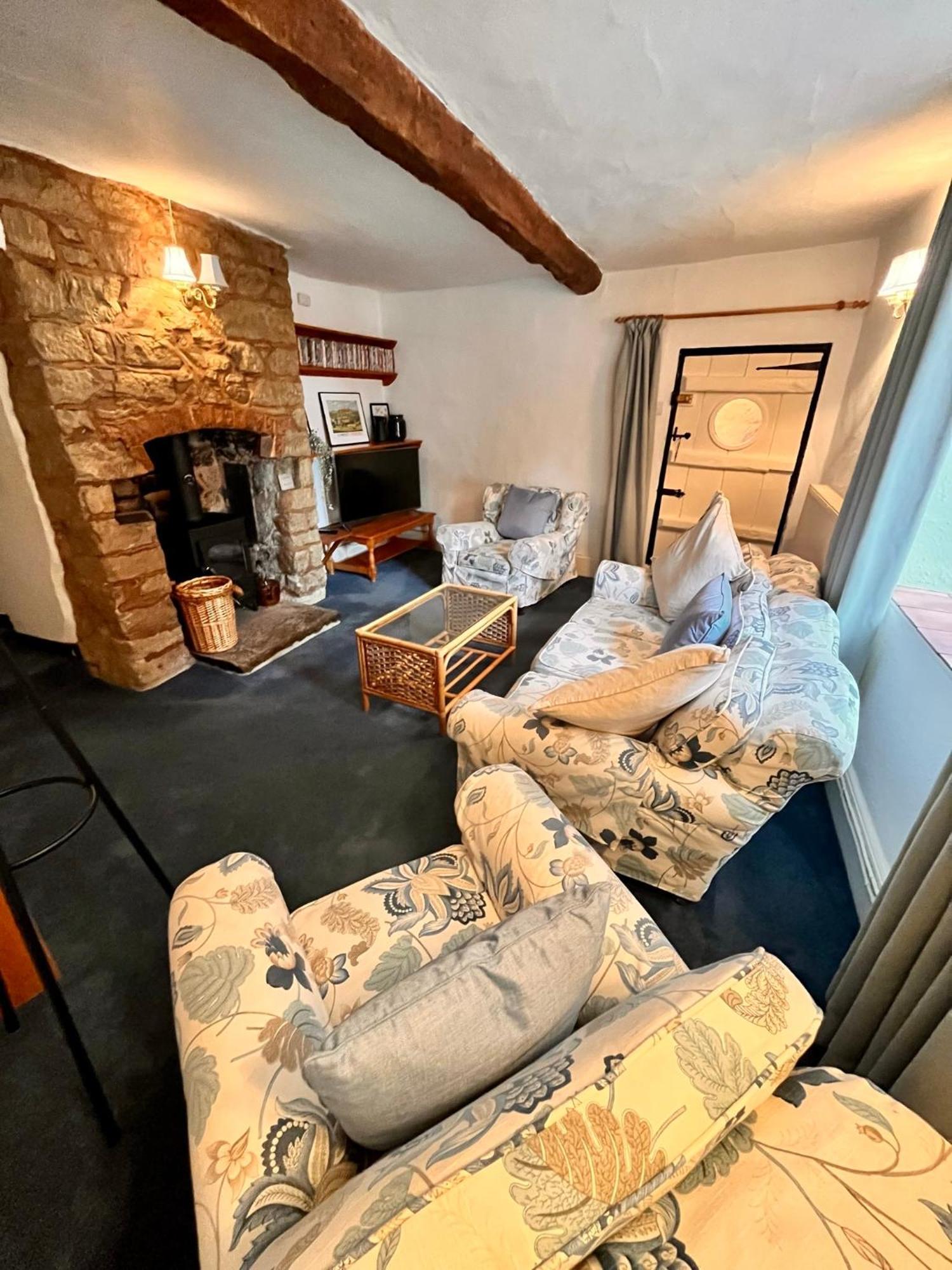 The Snuggery Cottage Taunton Ngoại thất bức ảnh